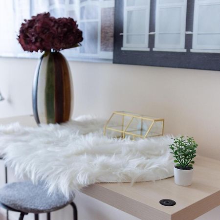 Quiet Rooms In The Bustling City Center بودابست المظهر الخارجي الصورة
