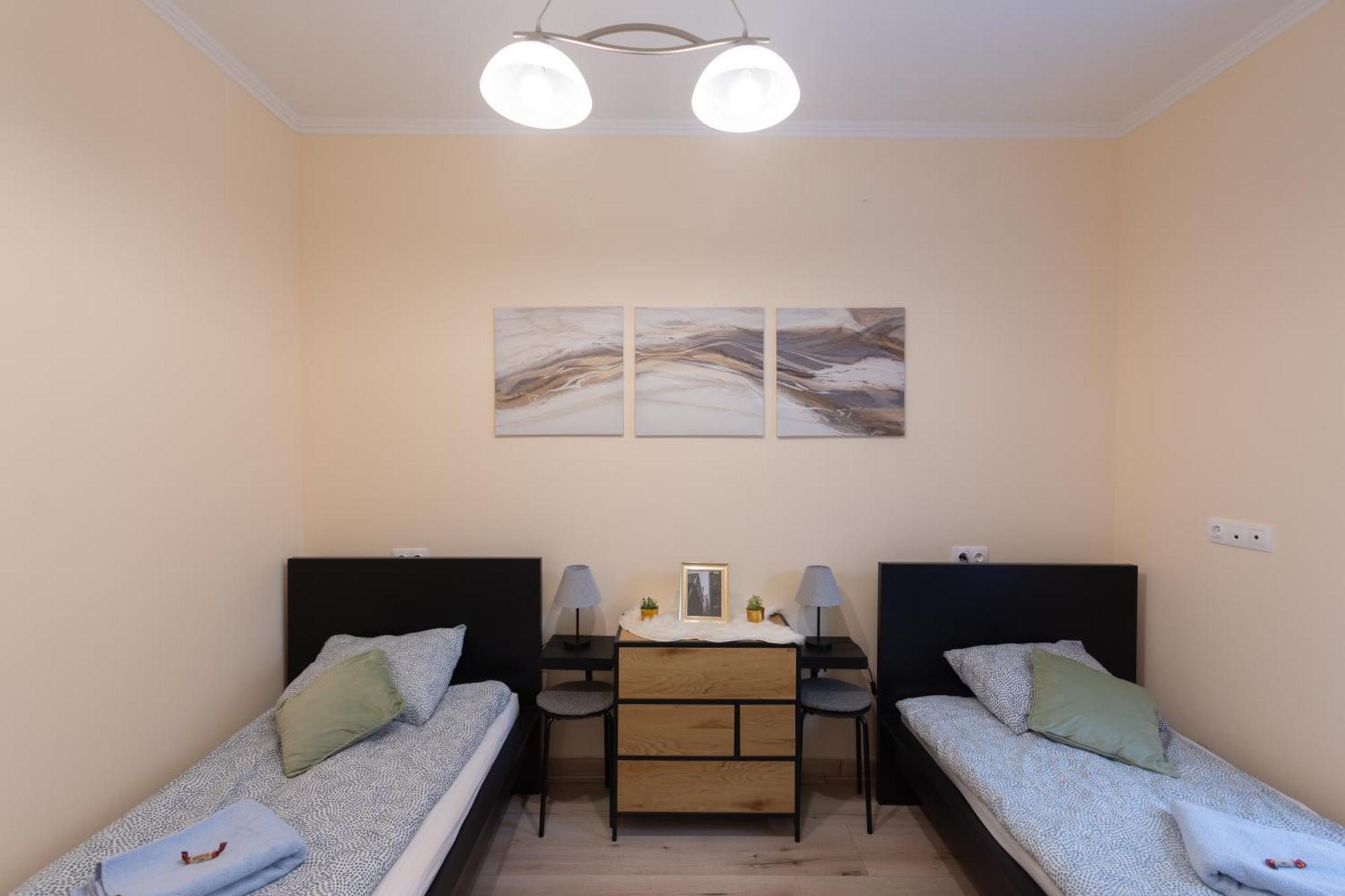 Quiet Rooms In The Bustling City Center بودابست المظهر الخارجي الصورة