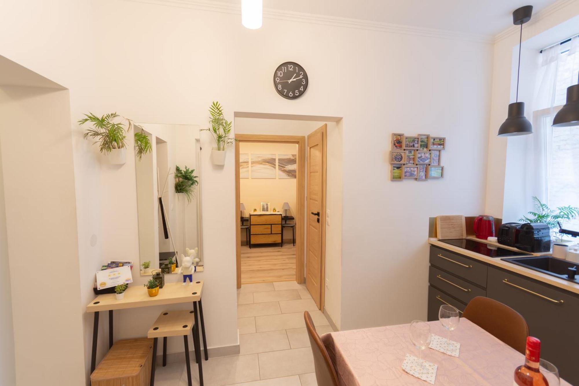 Quiet Rooms In The Bustling City Center بودابست المظهر الخارجي الصورة