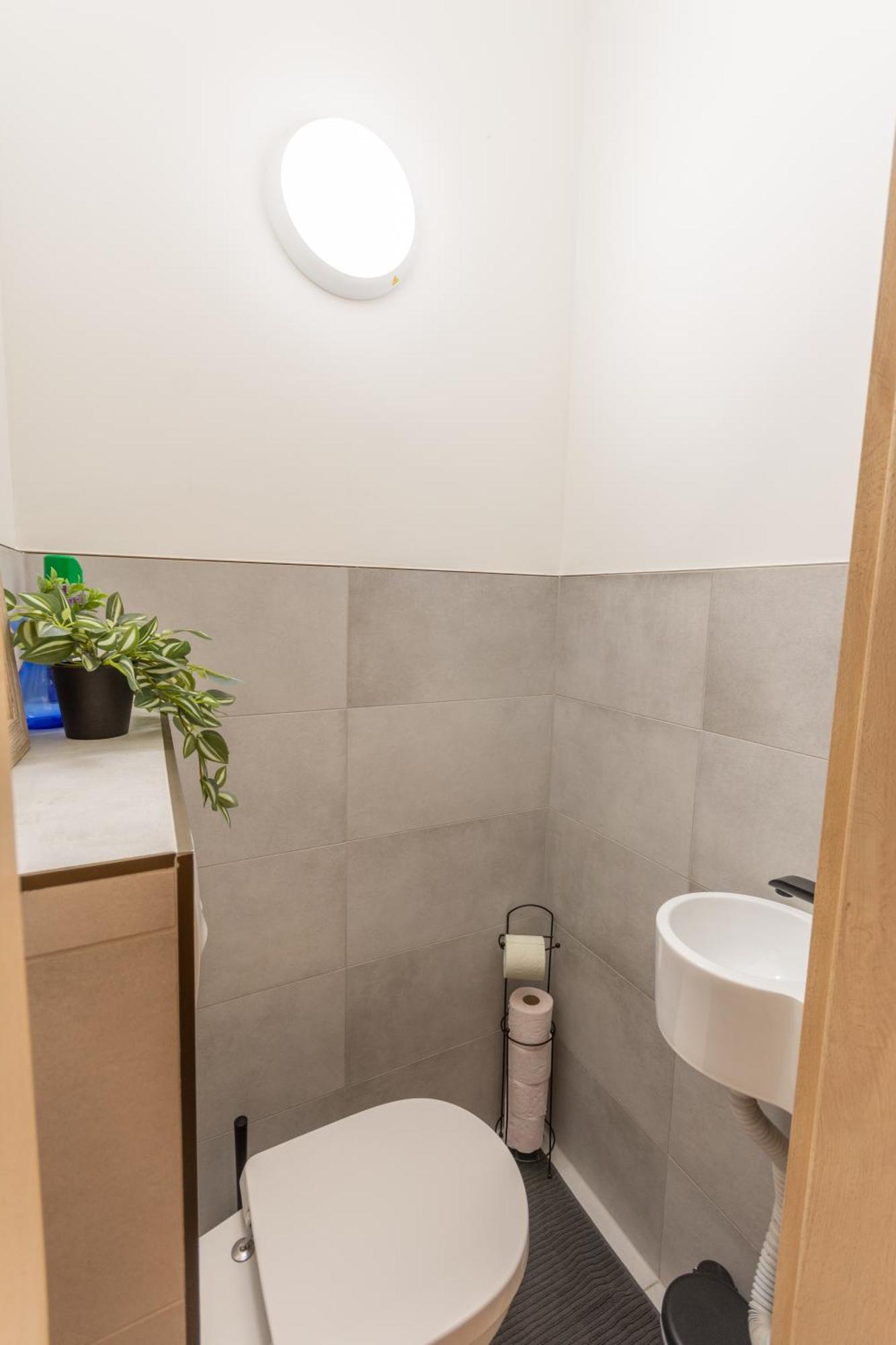 Quiet Rooms In The Bustling City Center بودابست المظهر الخارجي الصورة